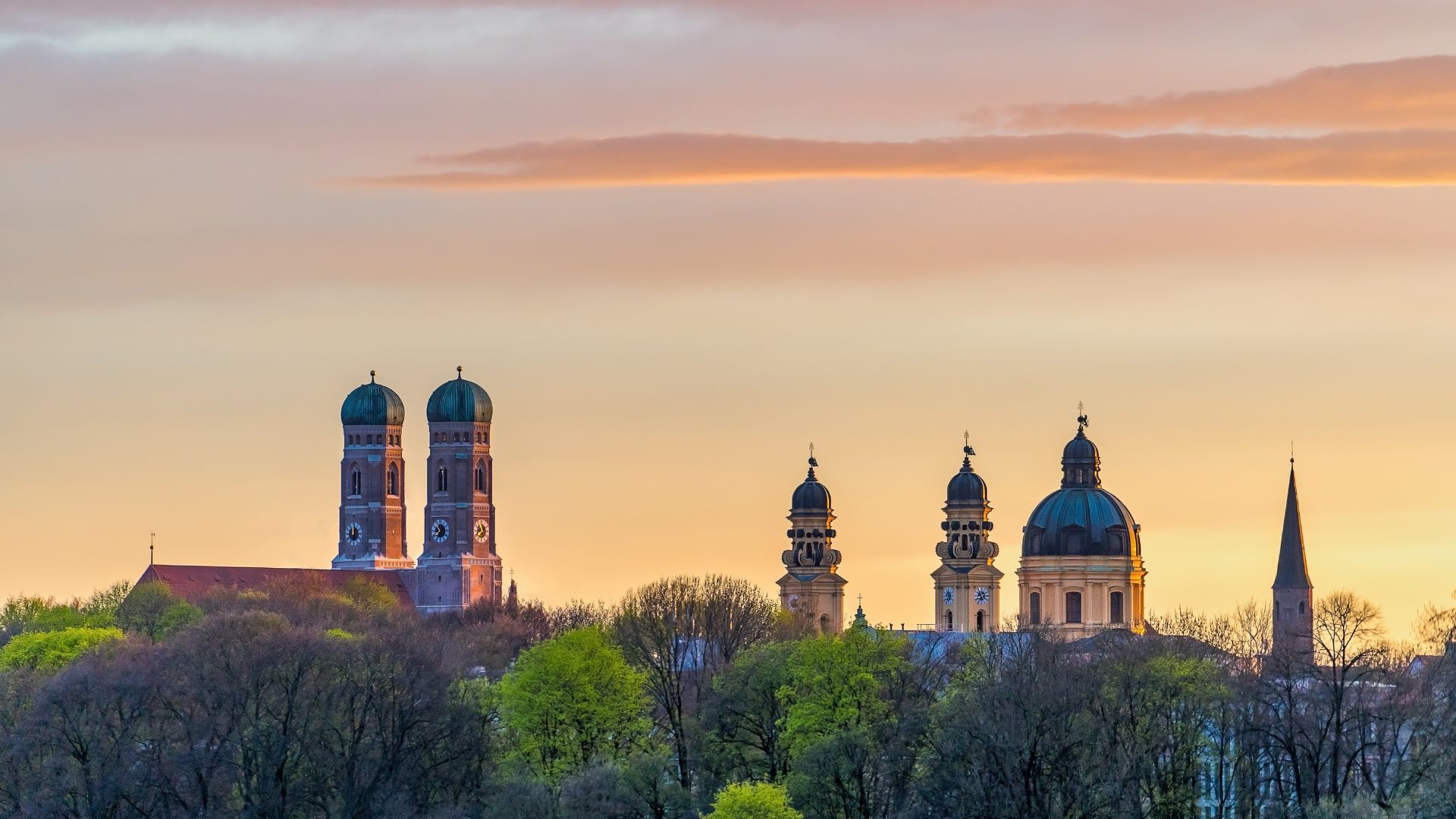 Panorama von München (Foto: Stefan, Adobe Stock # 213179067)